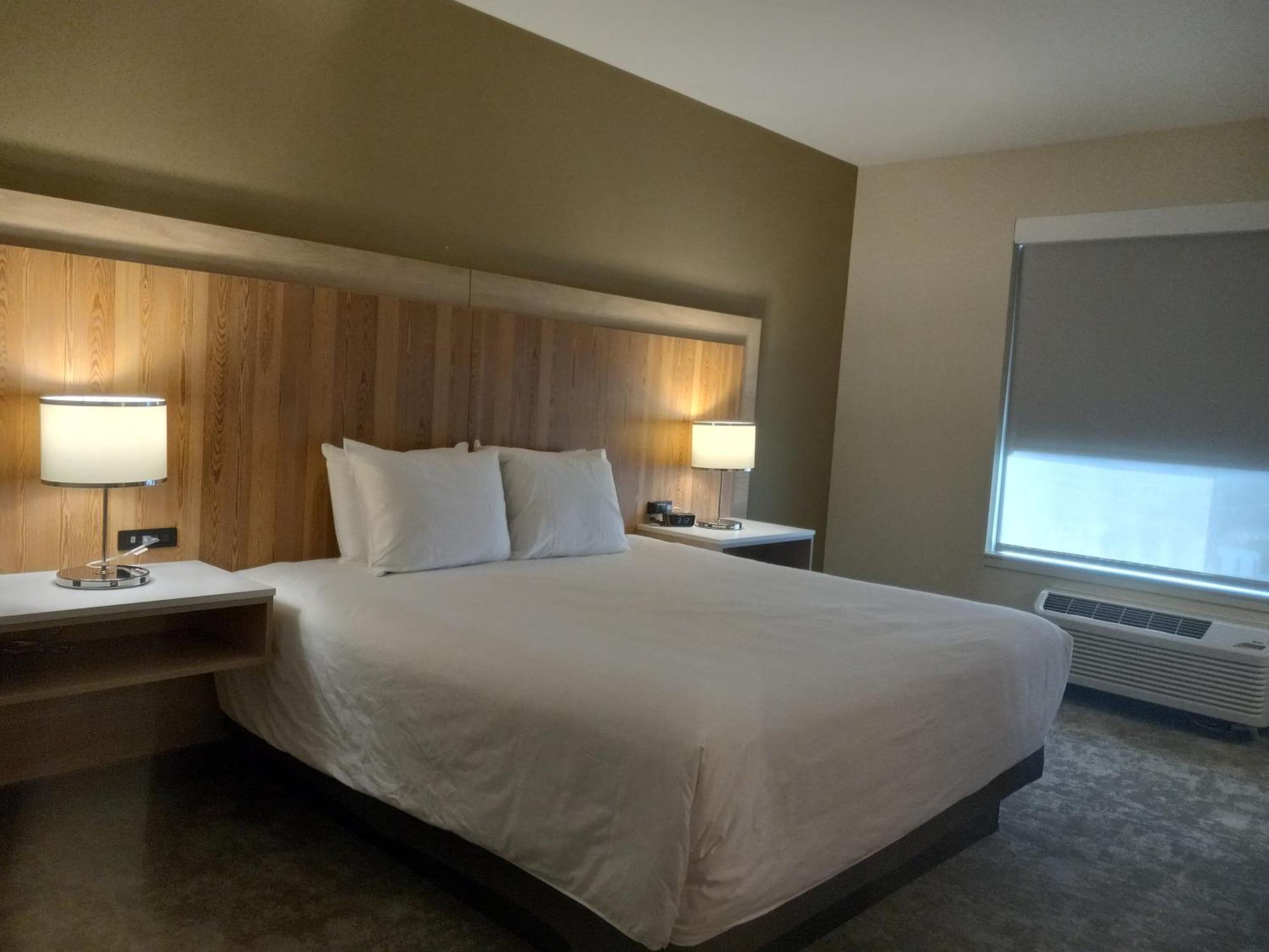 Radisson Hotel Pendleton Airport エクステリア 写真
