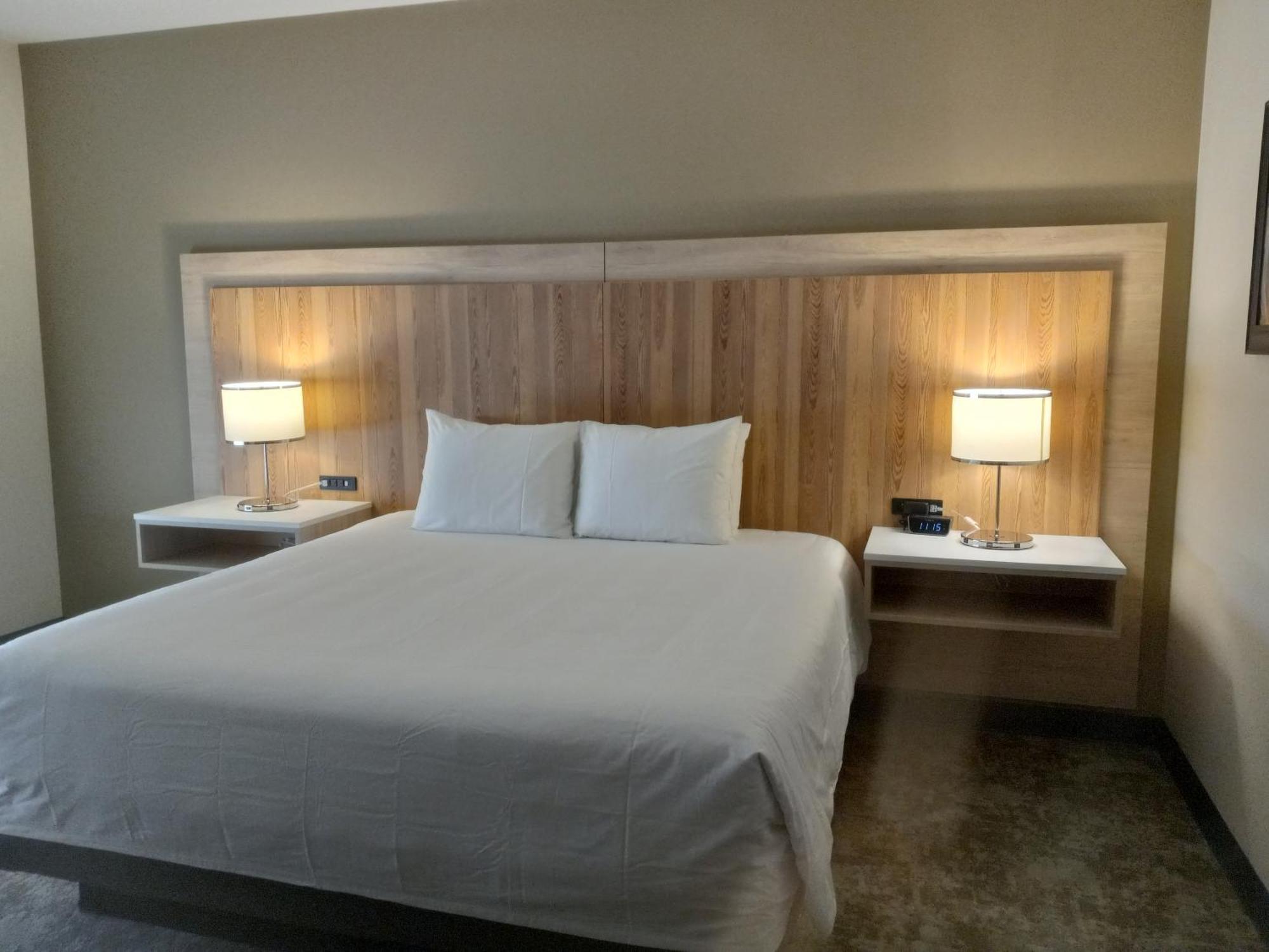 Radisson Hotel Pendleton Airport エクステリア 写真