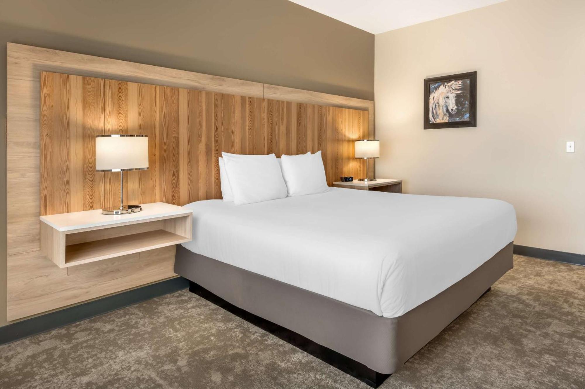 Radisson Hotel Pendleton Airport エクステリア 写真